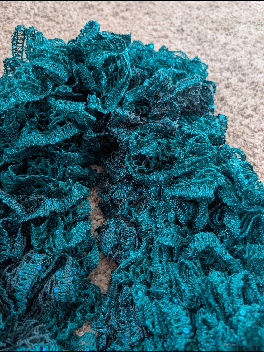 Handmade Textured Ruffle Scarf in Teal - Picture 2 of 3